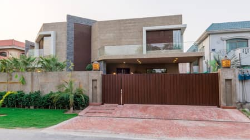 Houses for Sale in Lahore Model Town